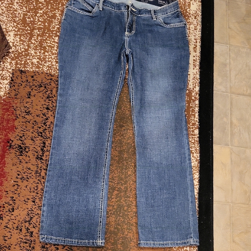 Wrangler Classic Blue Women's Straight Leg Jeans